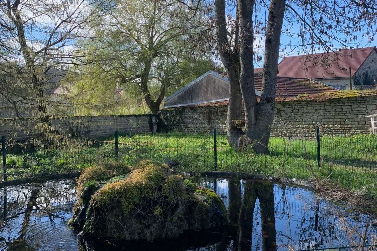 Maison à FAIN-LES-MONTBARD