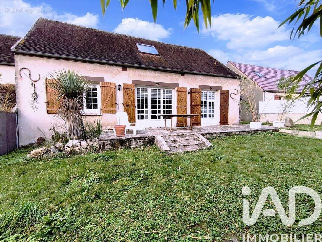 Photo 1 - Maison à CHALMAISON