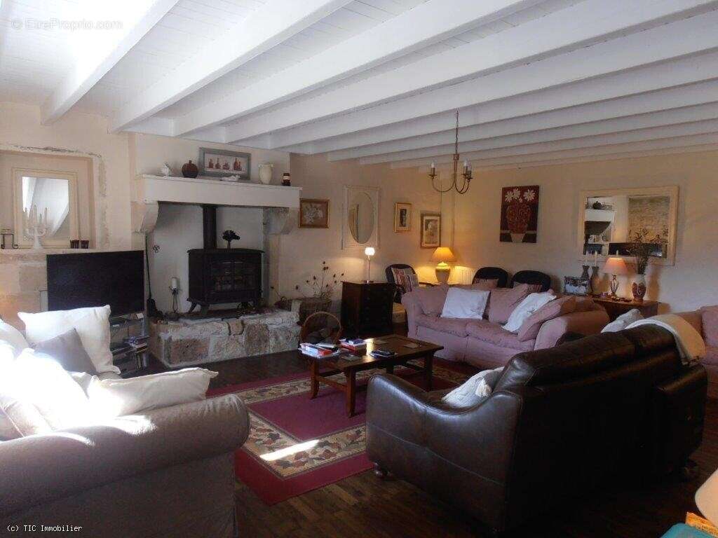 Maison à SAUZE-VAUSSAIS