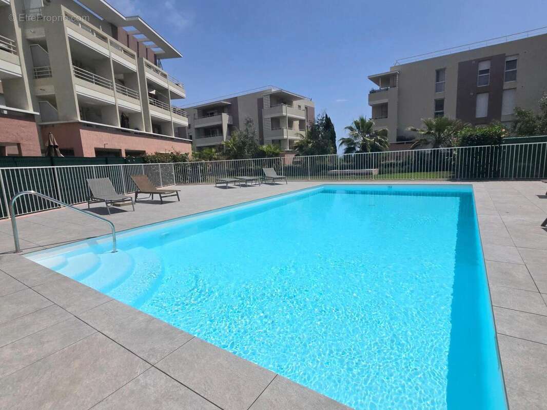 Photo 2 - Appartement à VILLENEUVE-LOUBET