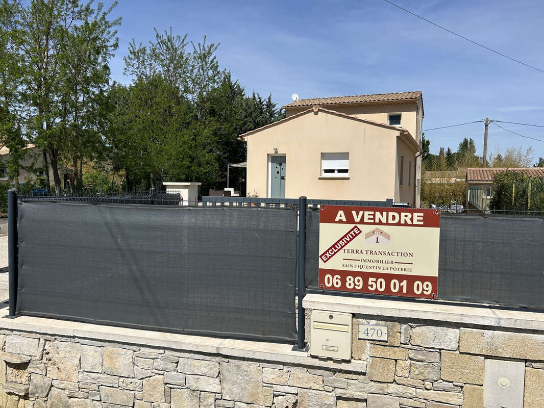 Maison à SAINT-QUENTIN-LA-POTERIE