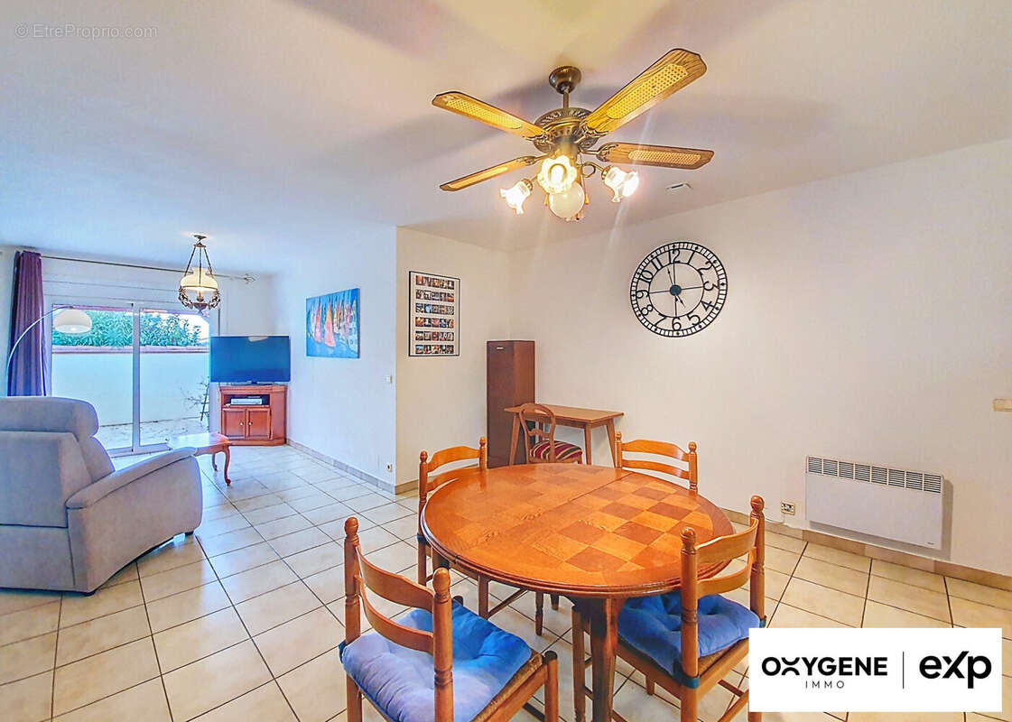 Maison à SAINT-LAURENT-DE-LA-SALANQUE