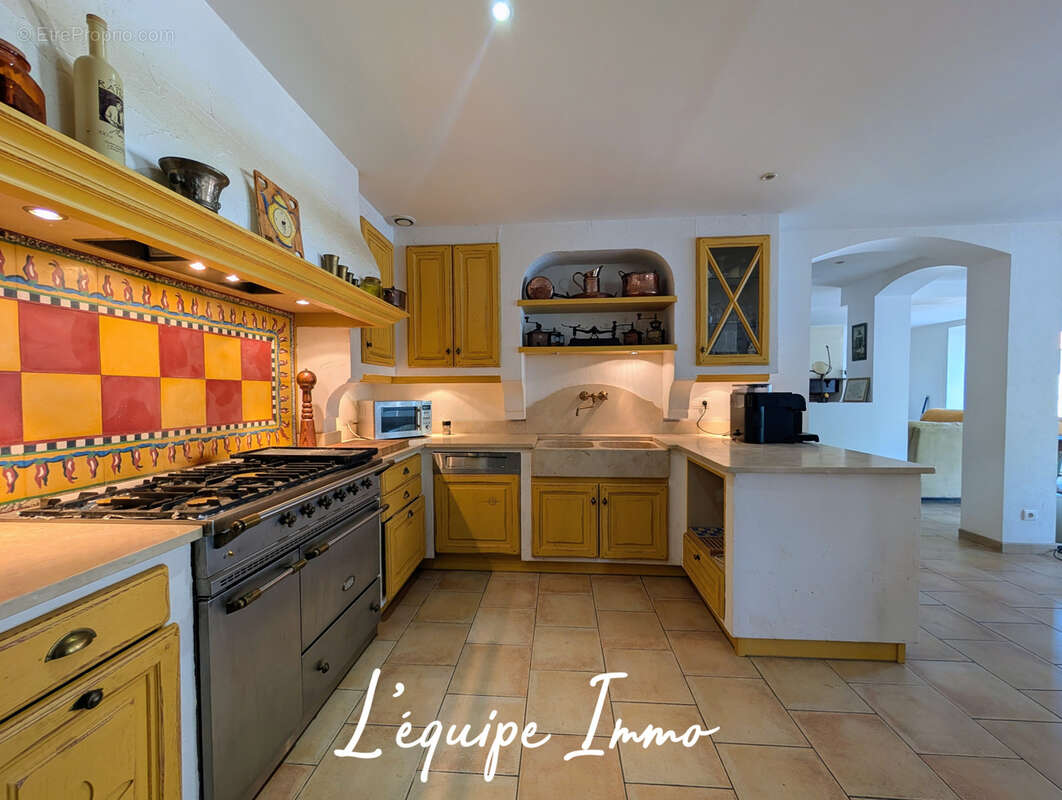 Maison à MONTPEZAT