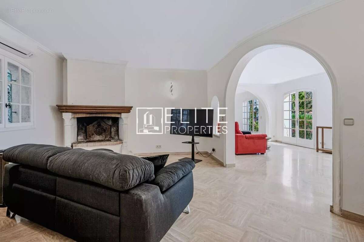 Maison de charme avec vue mer panoramique. piscine et dépendance - photo 23