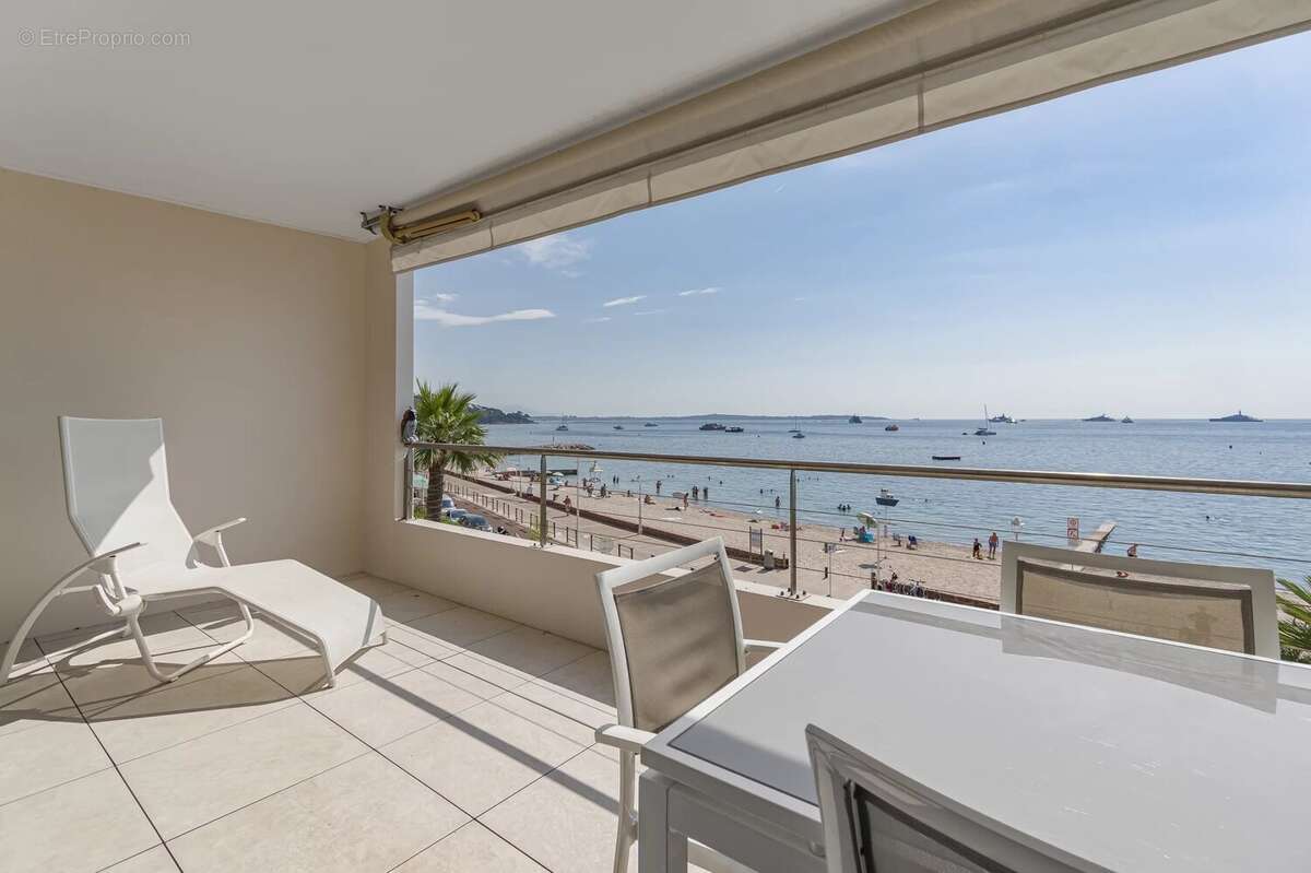 Appartement à CANNES