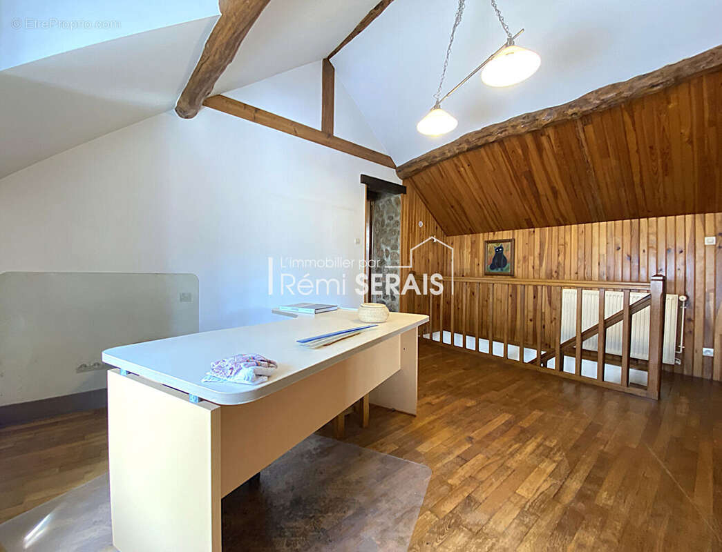Maison en pierre- 140m²- Saint-Pierre-des-Nids - photo 8