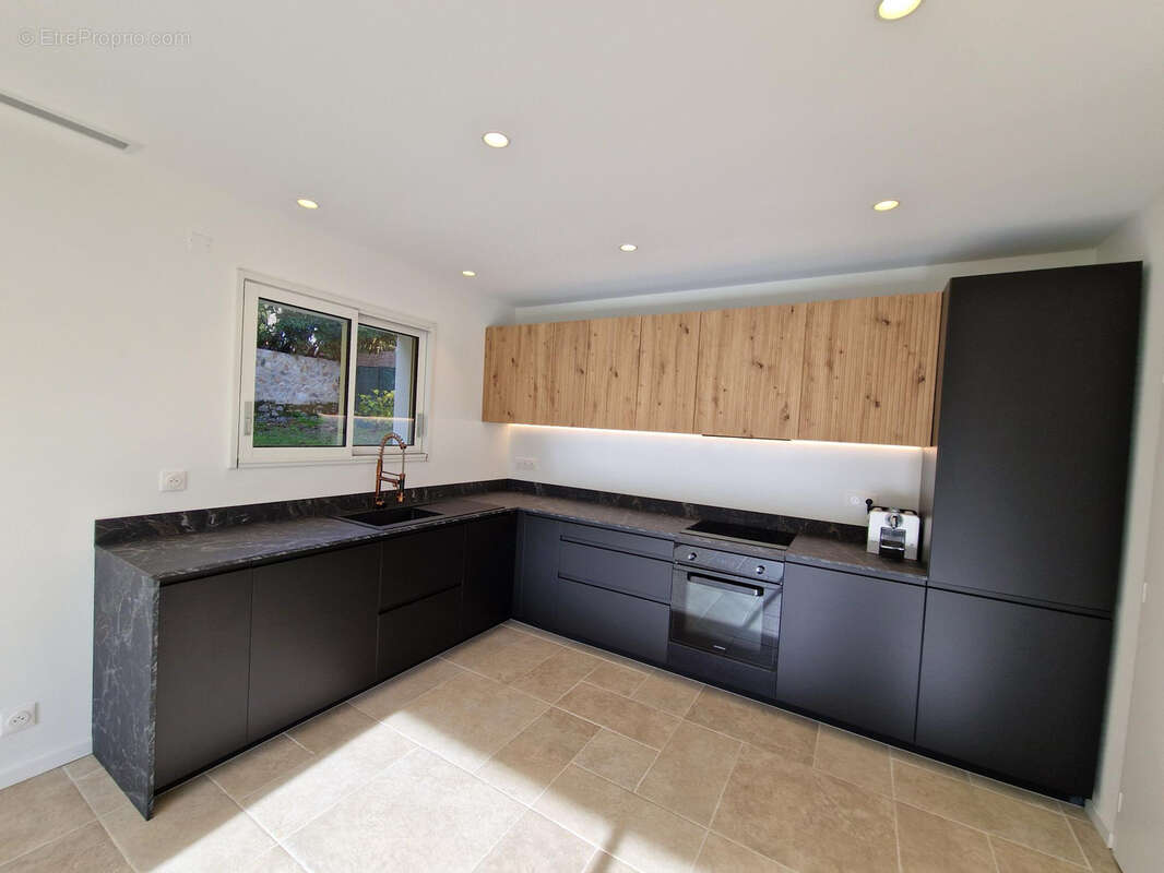 Maison à LA COLLE-SUR-LOUP