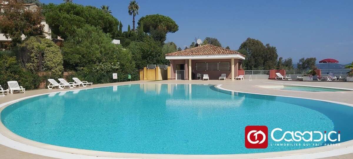 Appartement à MANDELIEU-LA-NAPOULE