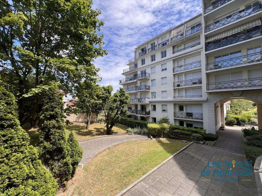 Appartement à CHATILLON