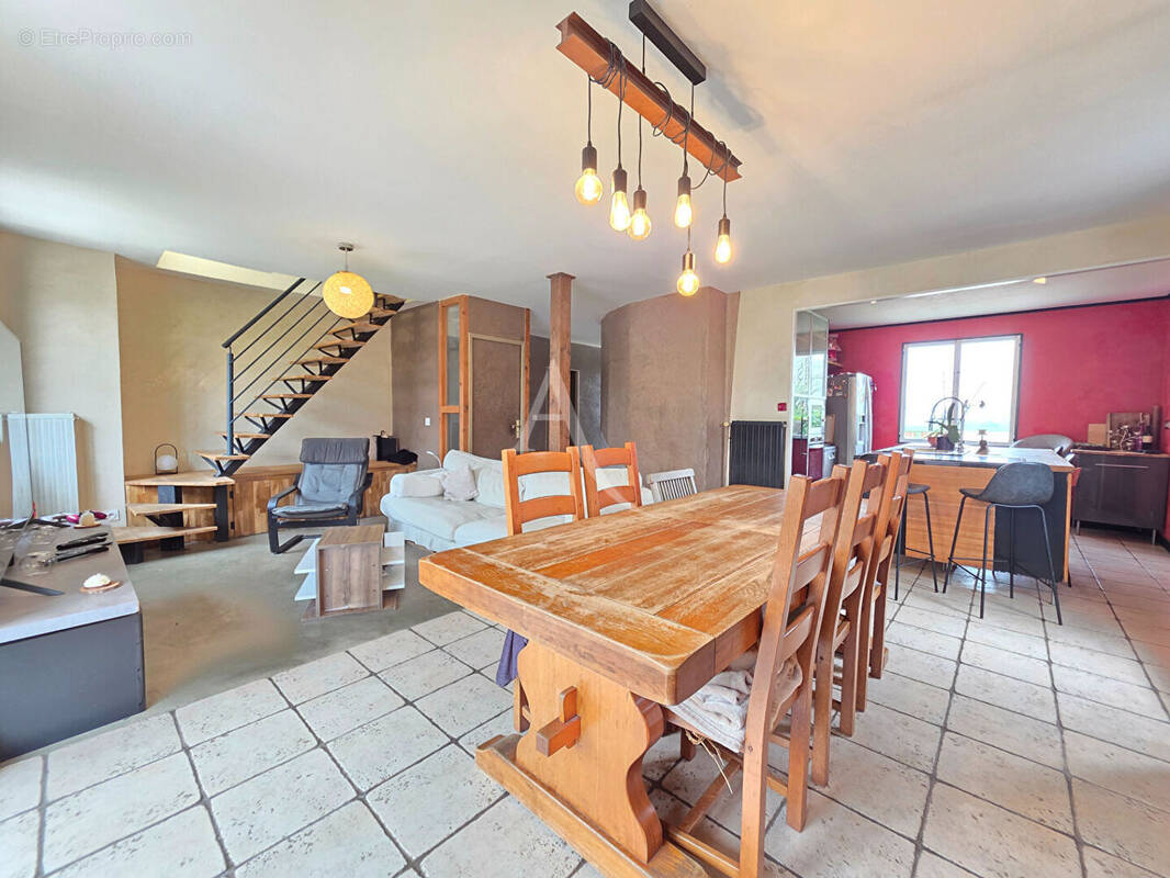 Maison à ARMENTIERES-EN-BRIE