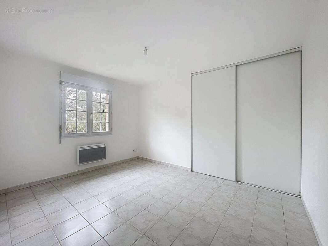 Maison à DREMIL-LAFAGE