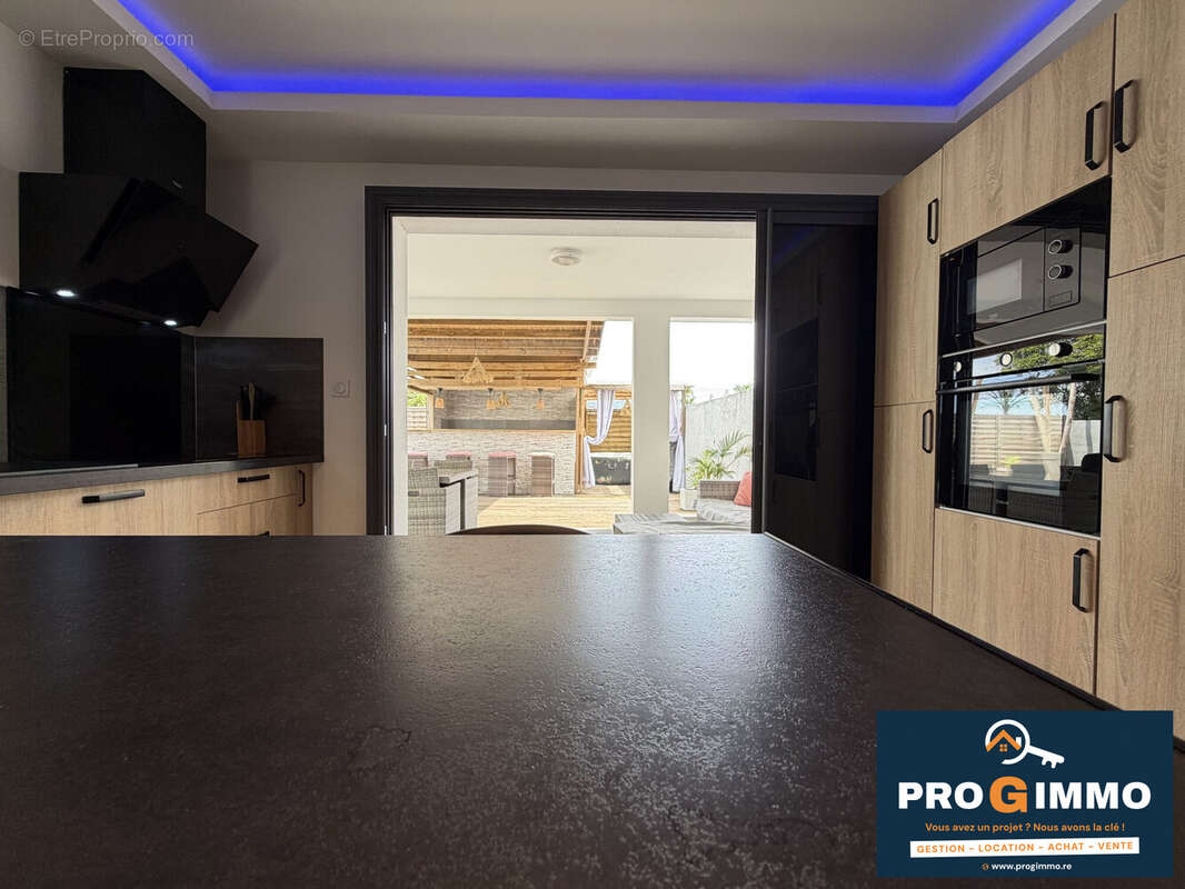 Maison 110 m² à Saint-Joseph  - photo 9