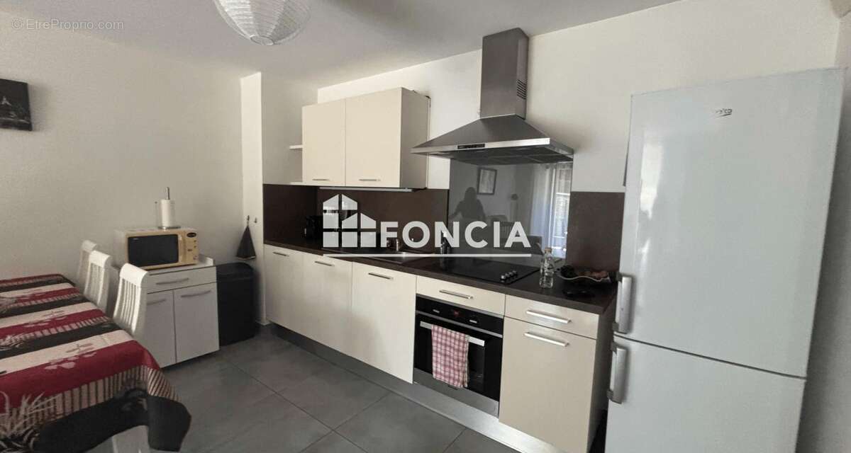 Appartement à COMBS-LA-VILLE