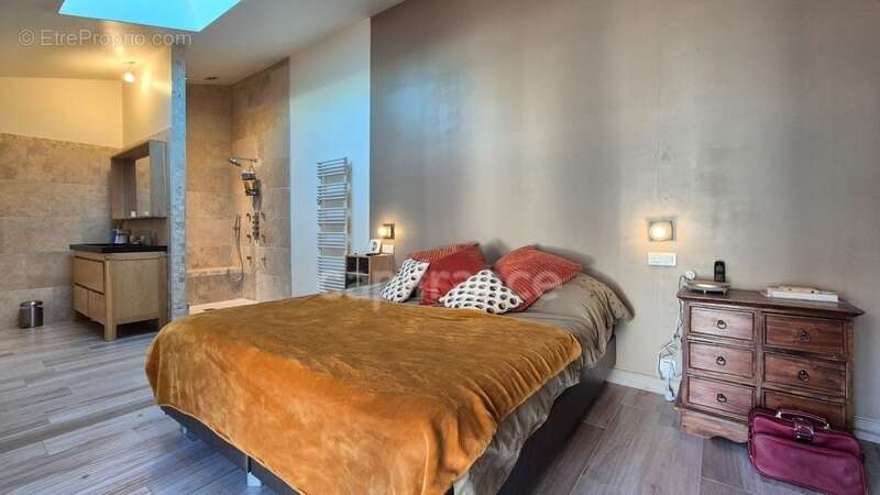 Maison à MORIGNY-CHAMPIGNY