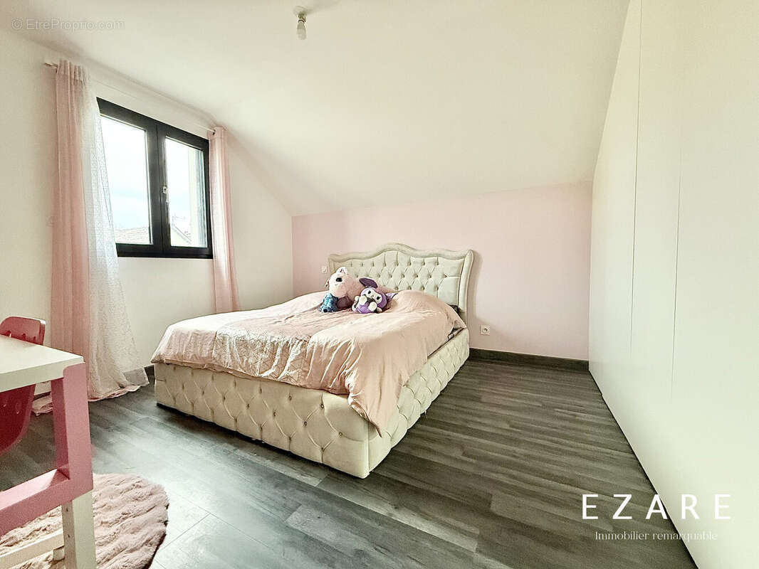 Maison à MAGNY-SUR-TILLE