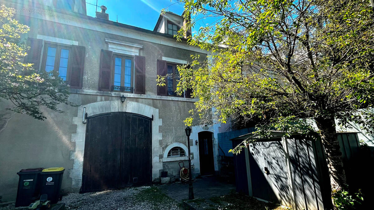 Maison à APPOIGNY