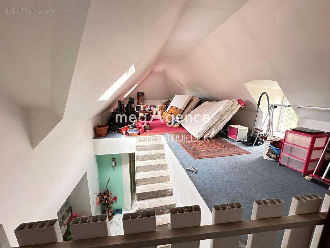 Maison 205 m² 8 pièces - photo 11