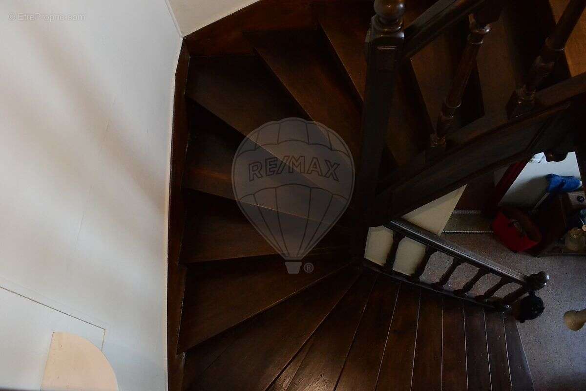 Maison à CERCY-LA-TOUR