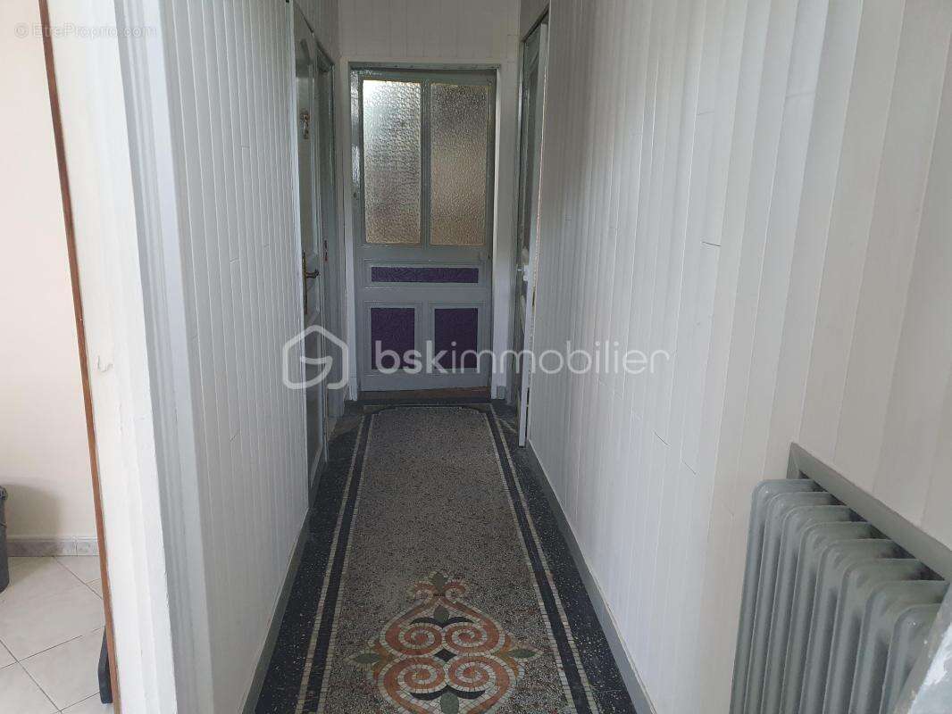 Maison à ORIGNY-SAINTE-BENOITE