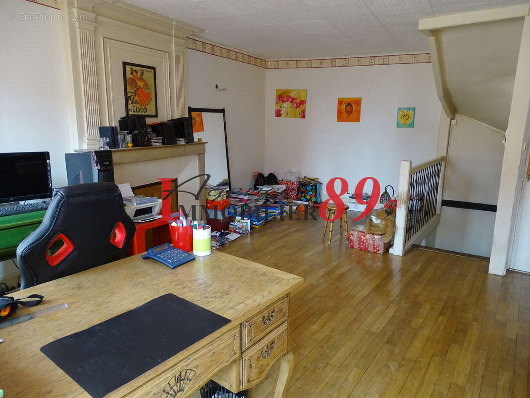 Maison à POINCON-LES-LARREY