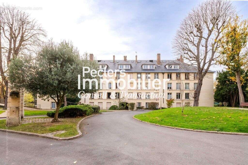 Appartement à RUEIL-MALMAISON