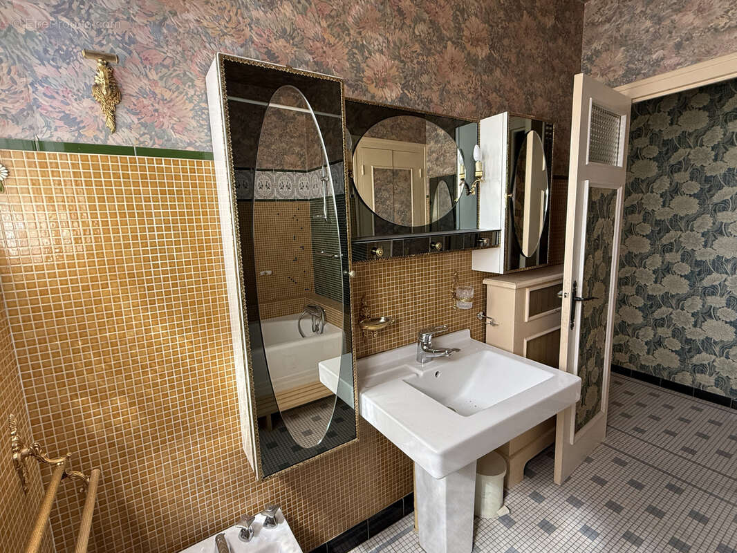 Maison à SAINT-SORNIN-LAVOLPS