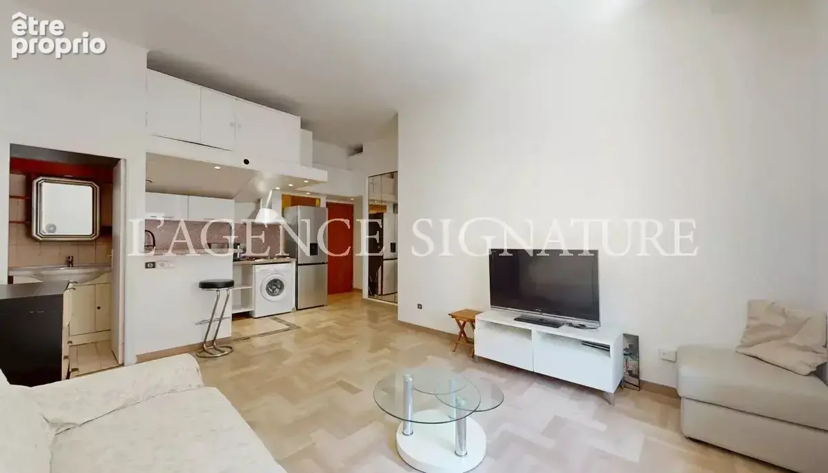 ** a vendre - studio 28 m² - nice centre ** - photo 4