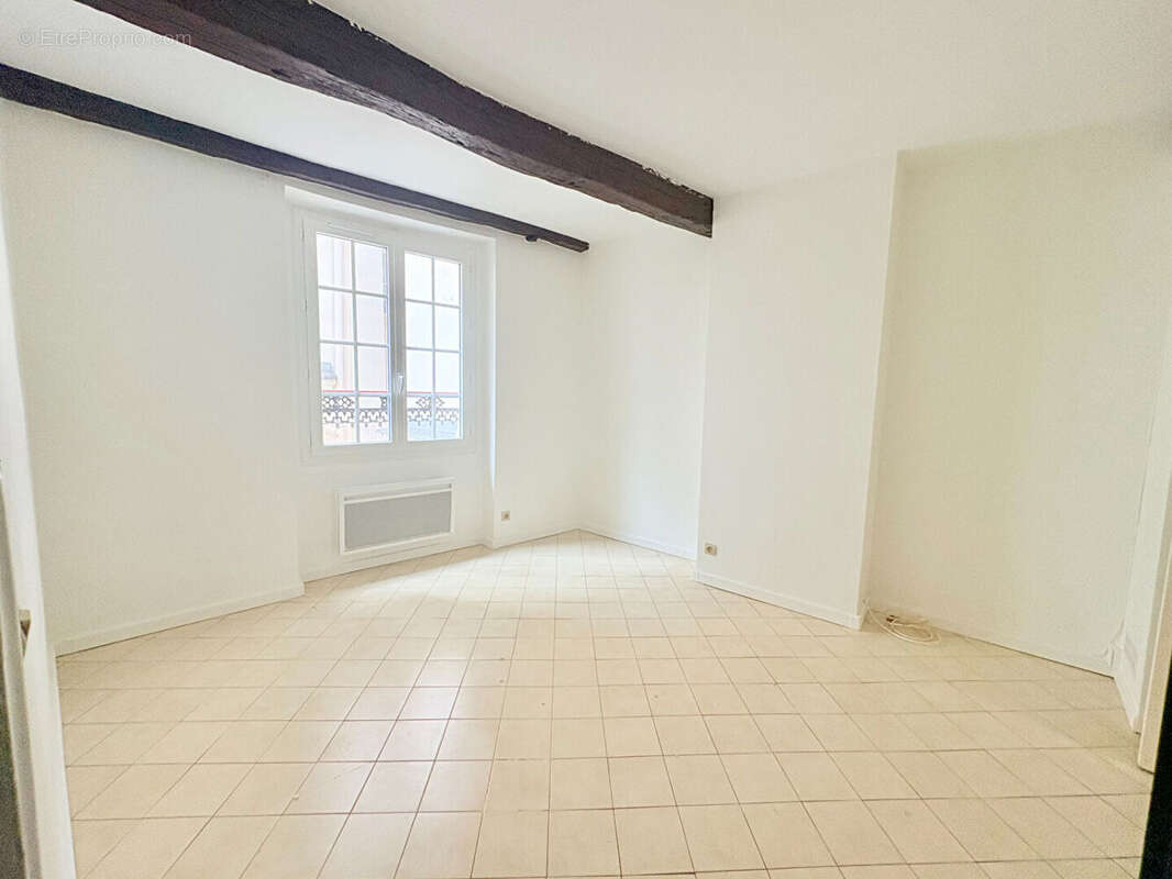 Appartement à PARIS-7E