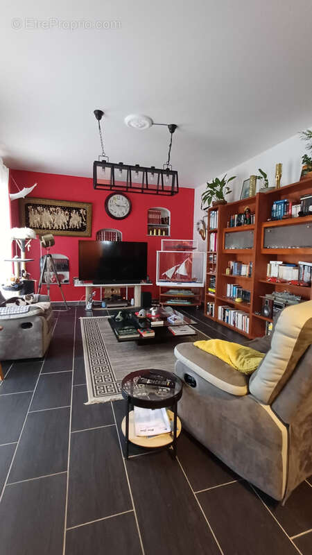 Maison à SAINT-YORRE