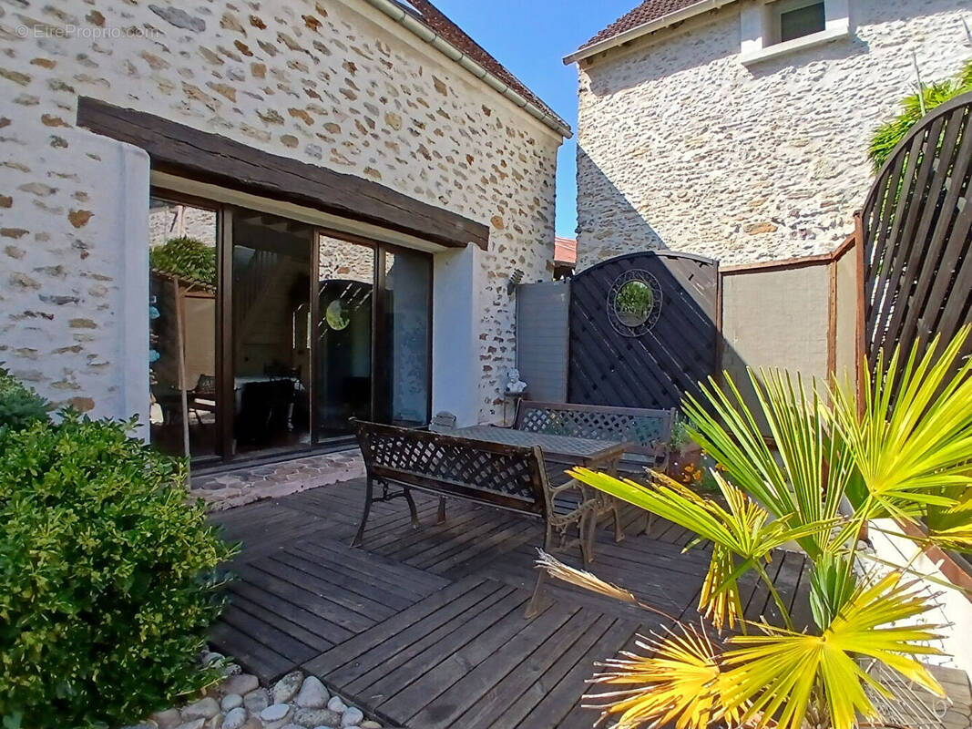 Maison à LA FERTE-GAUCHER
