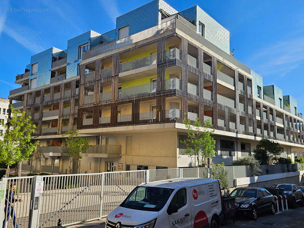 Appartement à MARSEILLE-1E