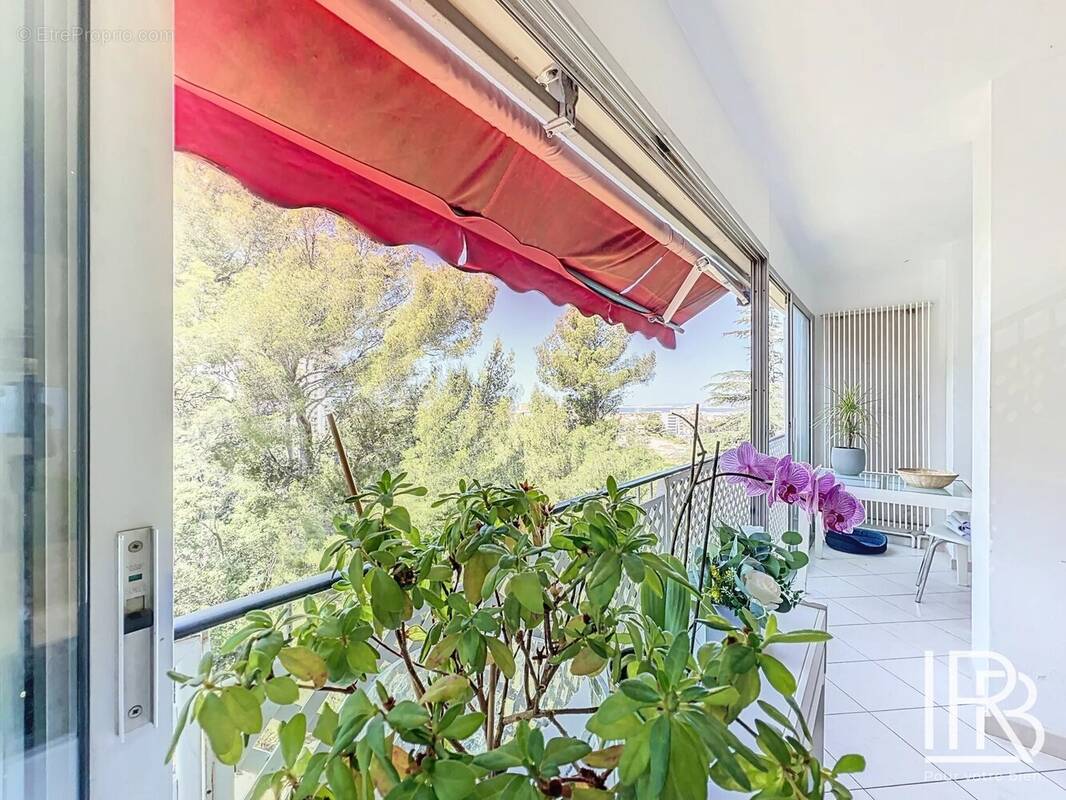 Appartement à MARSEILLE-9E