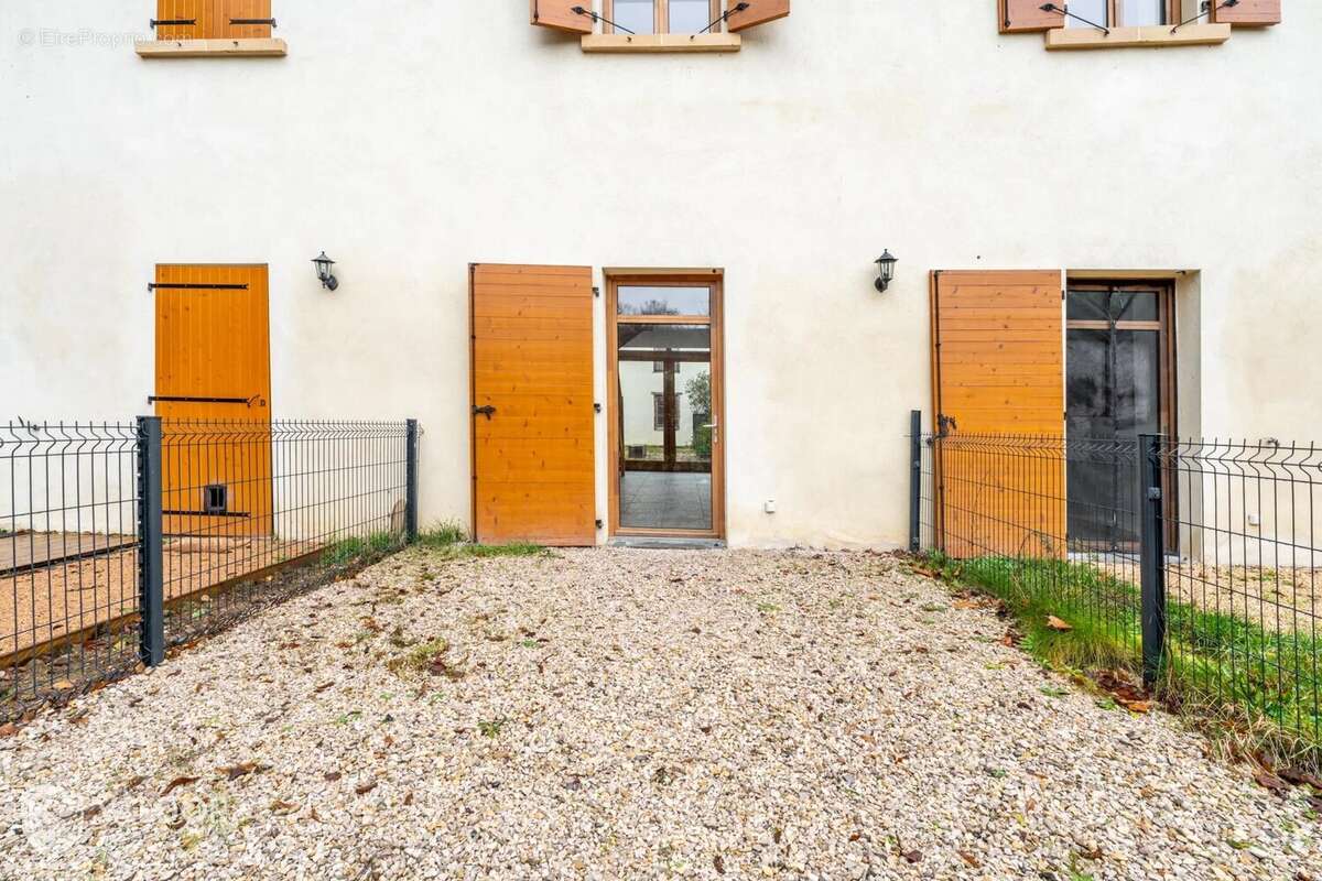 Appartement à ARNAS