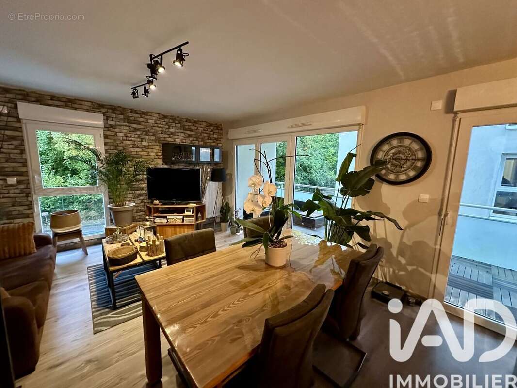 Photo 3 - Appartement à DEVILLE-LES-ROUEN