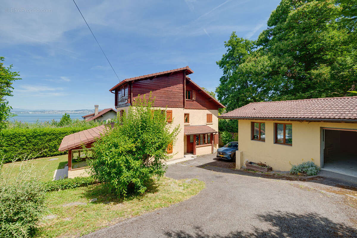 Maison Lugrin 5 pièces 157.27 m² sur 1091 m² de terrain. - photo 2