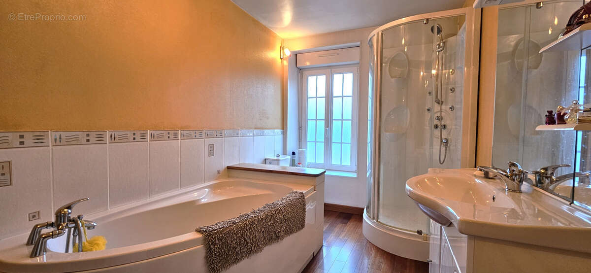 Maison à GRANDCAMP-MAISY