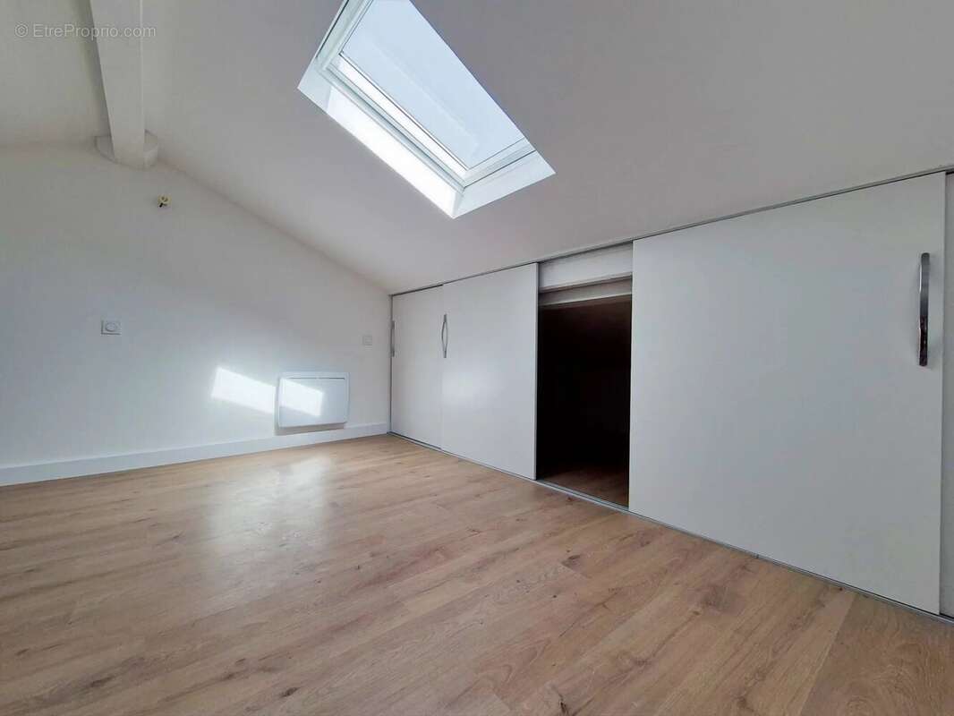 Appartement à VALLAURIS