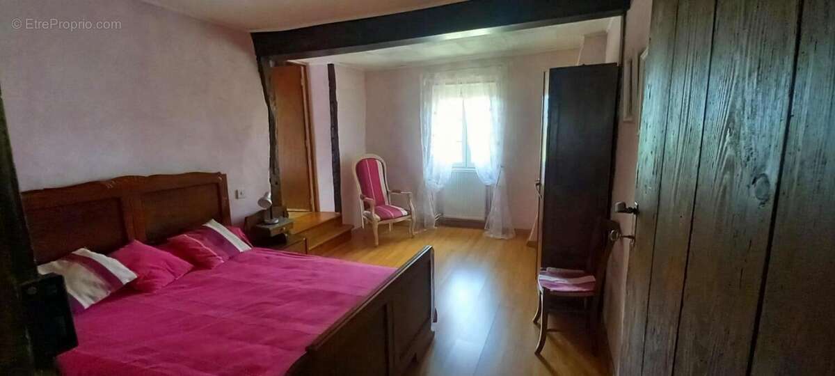 Maison à VIC-FEZENSAC