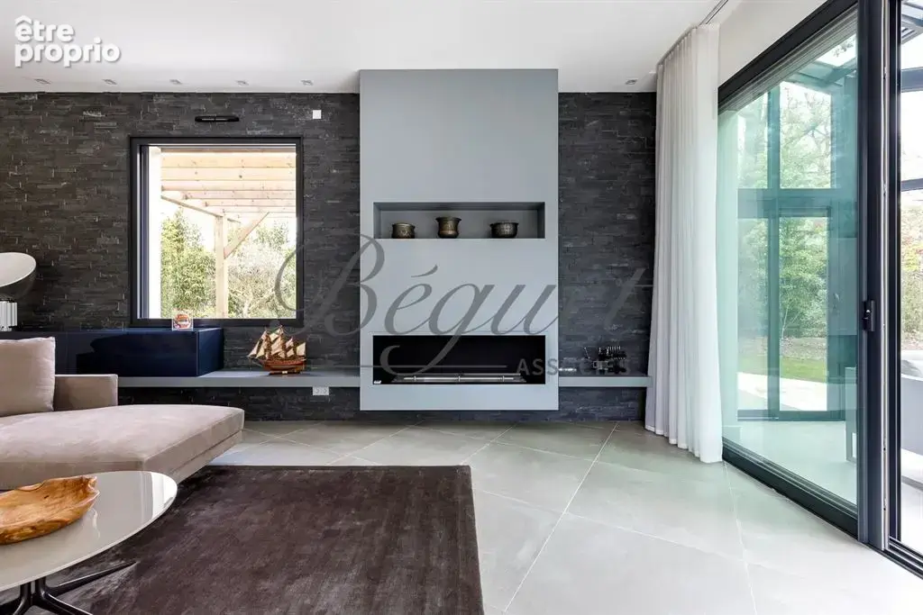 Vaucresson (92420) – Maison de 350 m², 5 chambres, terrain de 1 300 m² – près de Paris, Hauts-de-Seine, Île-de-France - photo 6