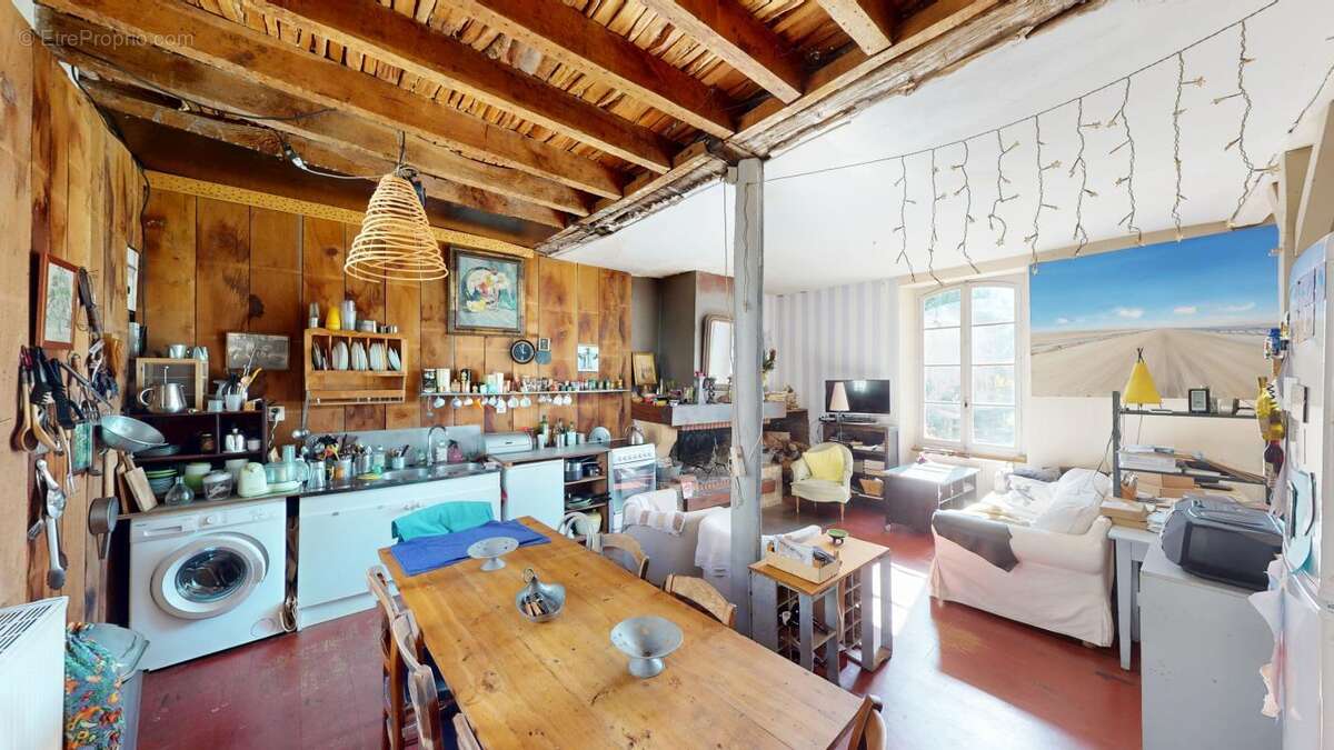 Maison à SAINT-SATUR