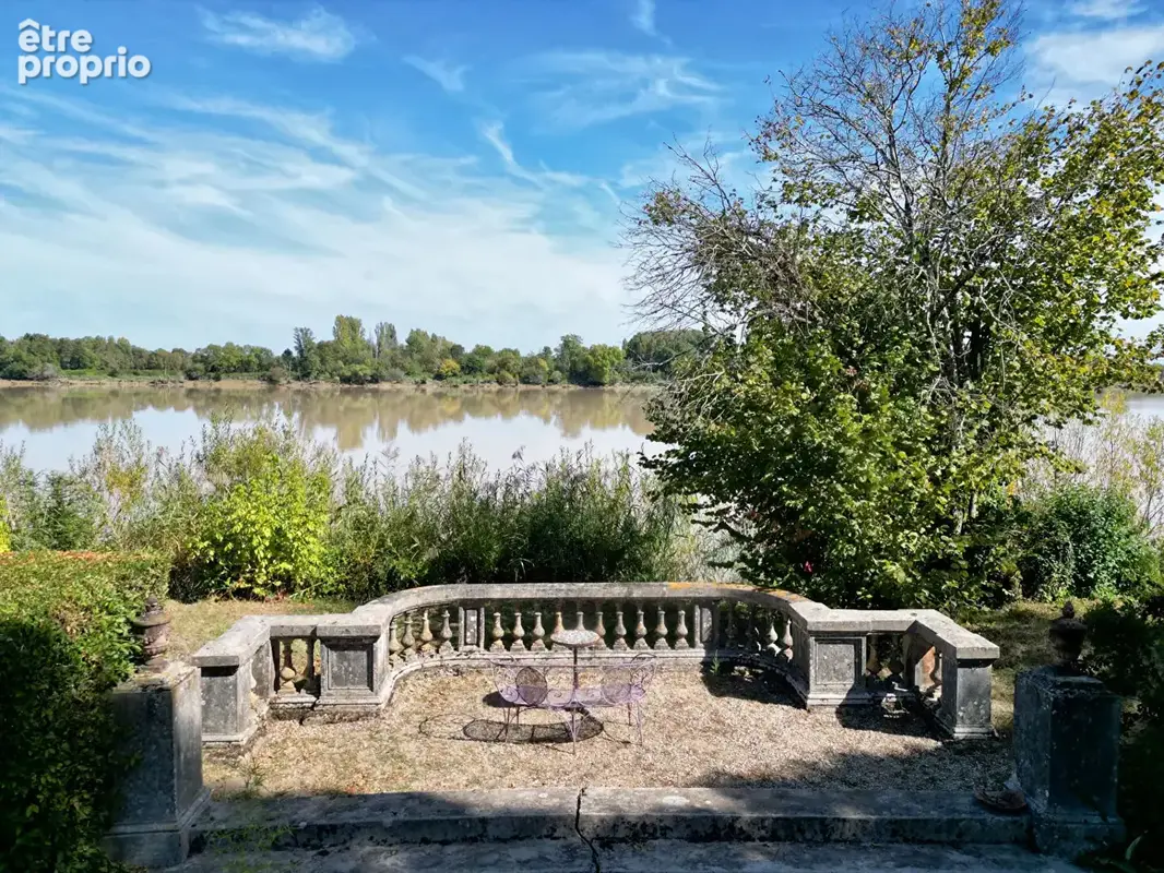 Propriété de caractère en bordure de Dordogne - photo 2
