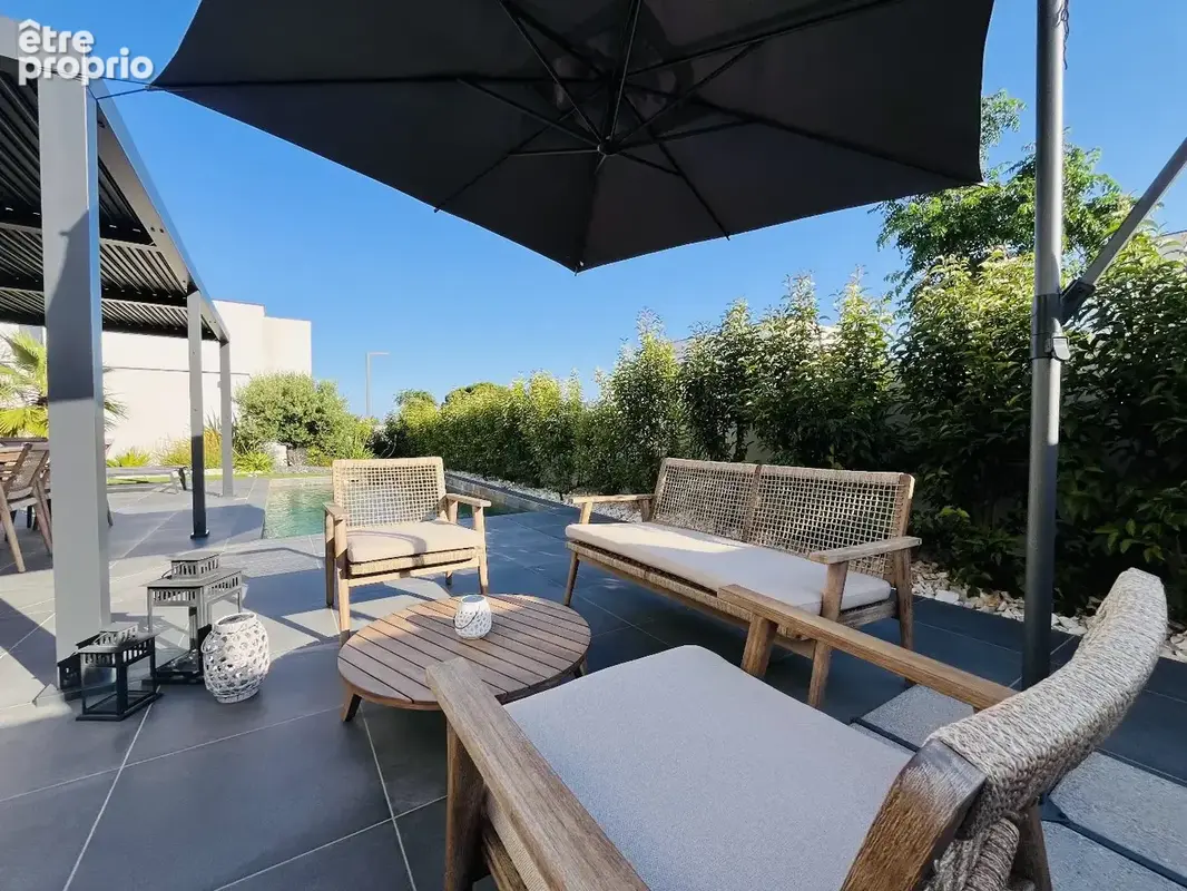 SERIGNAN - Villa contemporaine avec piscine et prestations haut de gamme - photo 3