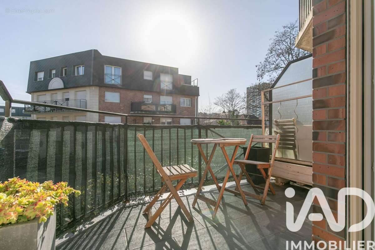 Photo 2 - Appartement à LES LILAS