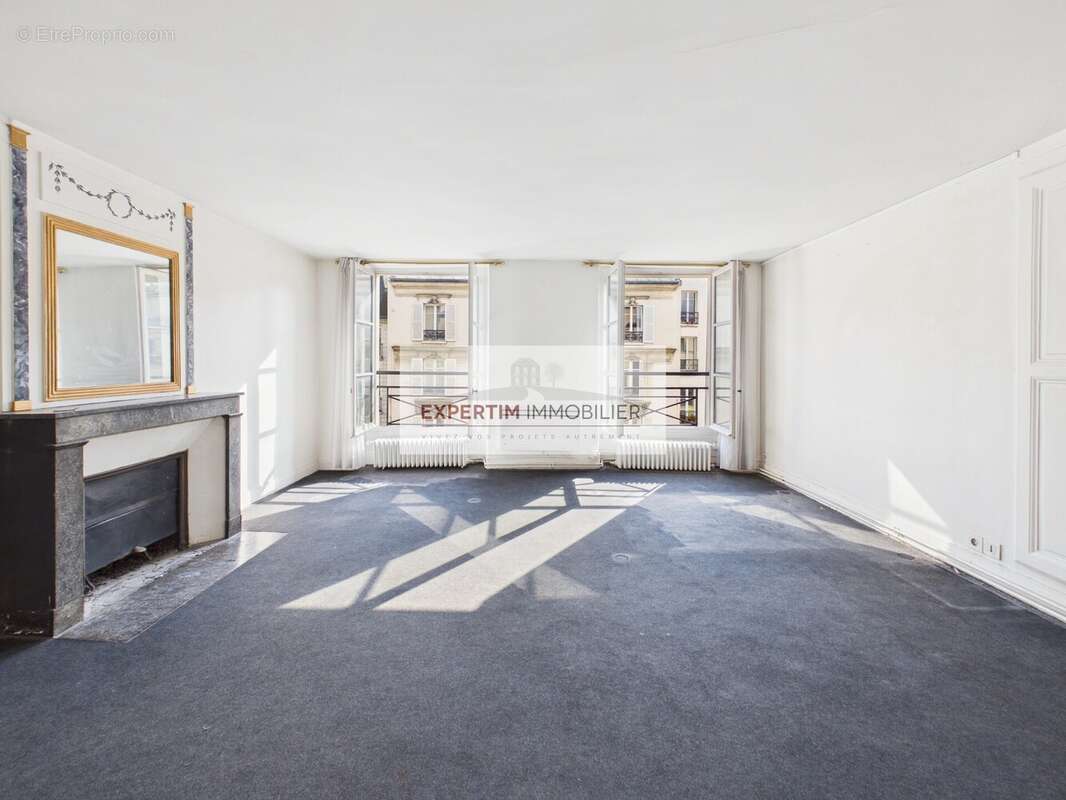 Appartement à VERSAILLES