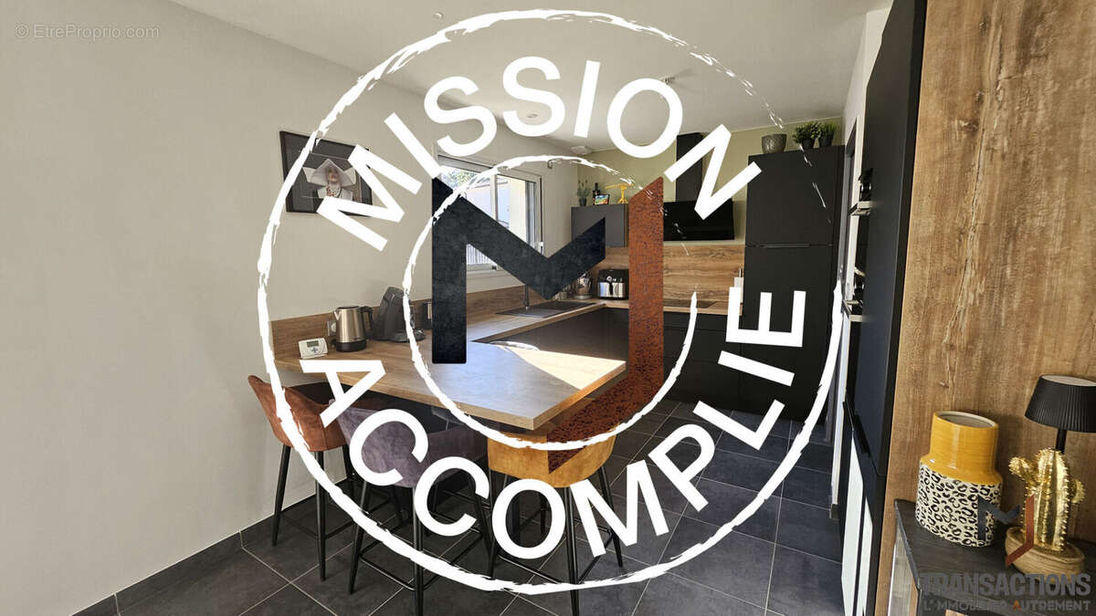 Maison à SAINT-HILAIRE-DE-CHALEONS