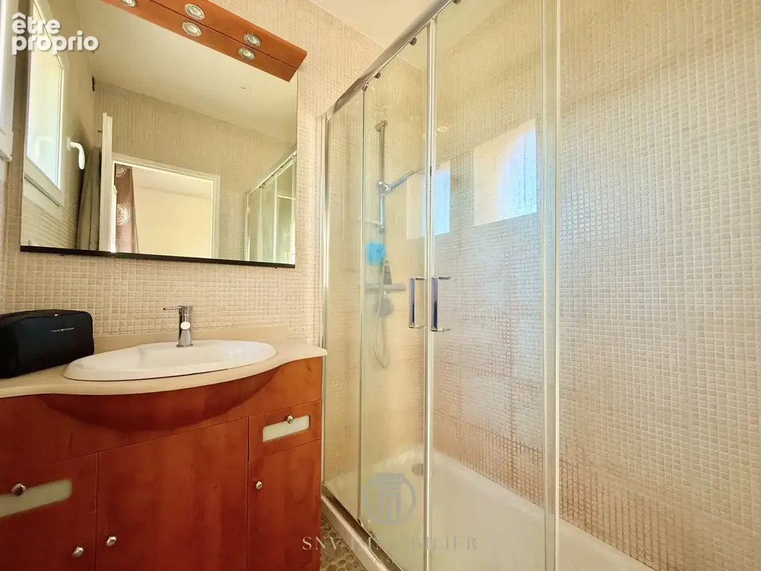 Villa style Île-de-France avec vue - 4 chambres - piscine - garage - photo 19