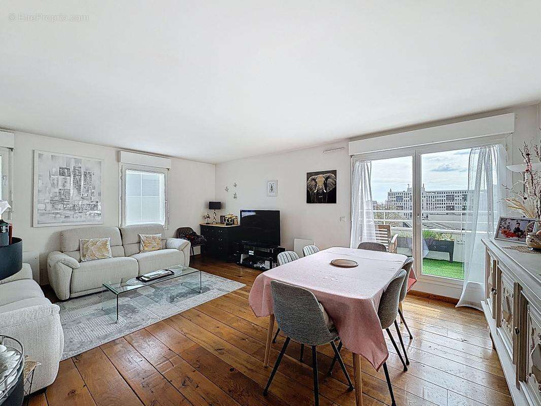 Appartement à MONTIGNY-LE-BRETONNEUX