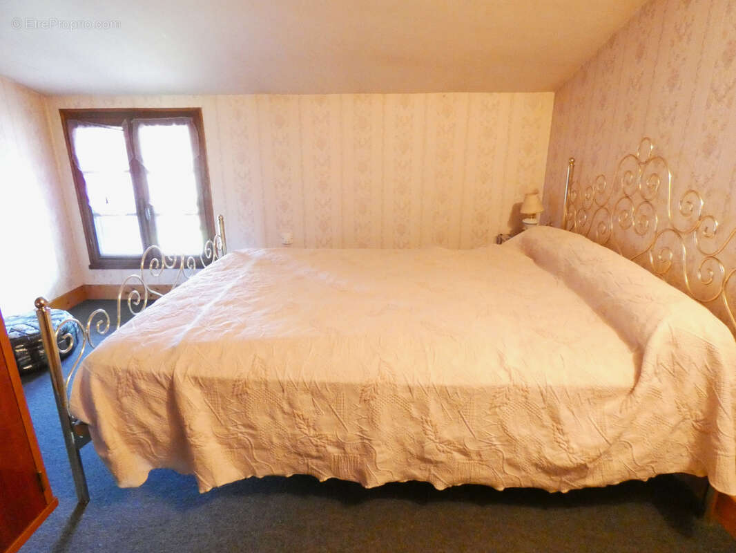 Maison à SAINT-PRIVAT-DES-PRES