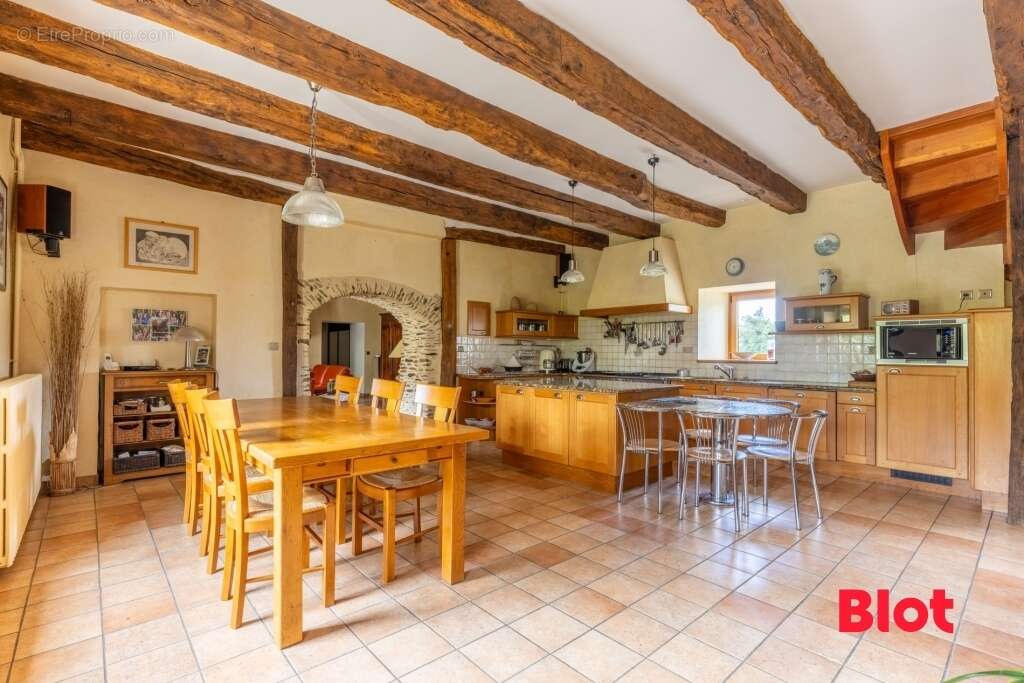 Maison à CHATEAUGIRON