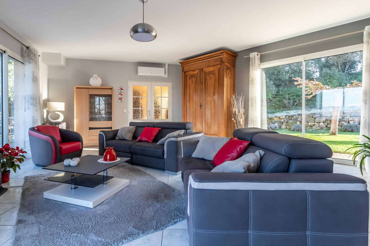 Town house in a peaceful location - photo 16